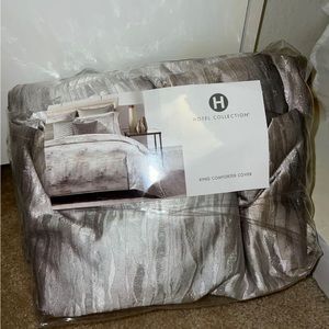 Hotel Collection King Size duvet.